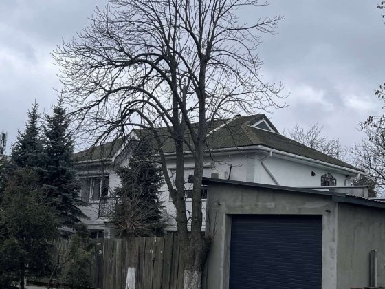 Будинок ГОРОДИЩЕ Черкаська обл.ЦЕНТР з торговою точкою Городище