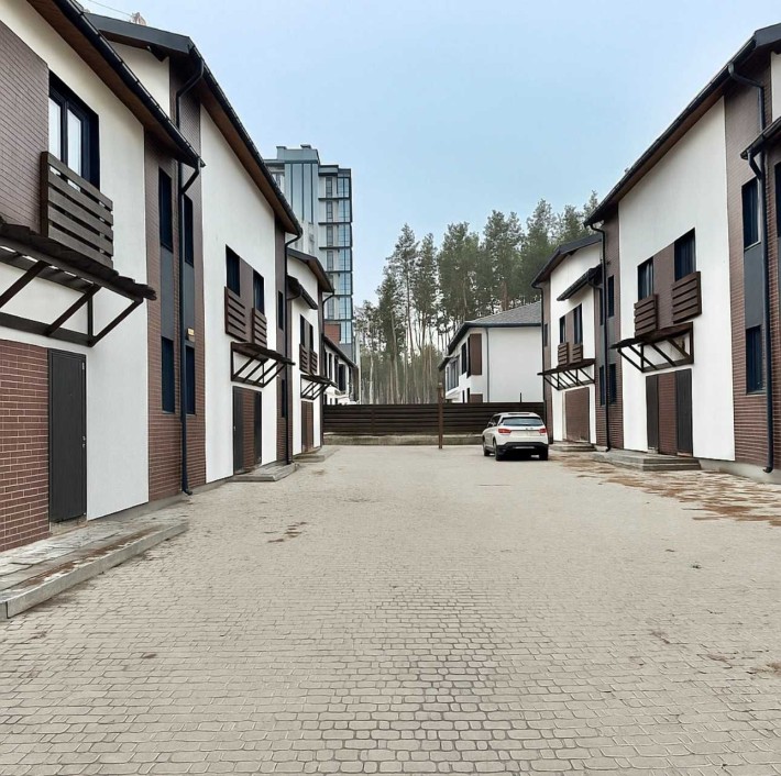 Таунхаус в КМ Лісове з ремонтом на 50%. Без комісії - фото 1