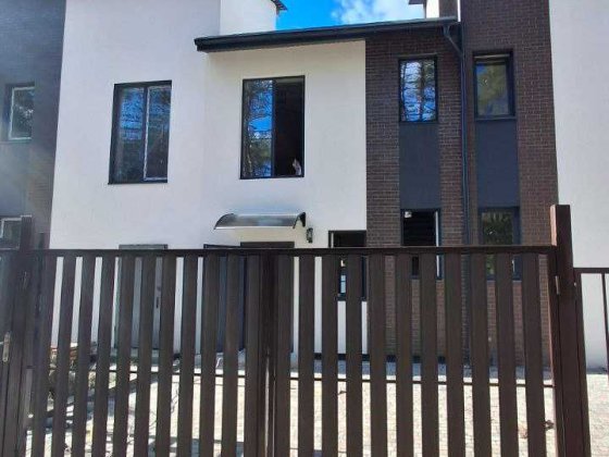 Двоповерховий таунхаус у найзеленішій частині Гостомеля навпроти парку Гостомель