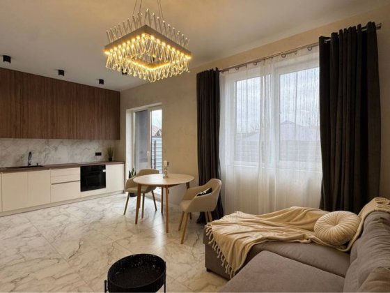 Таунхаус з ремонтом у центрі Гостомеля Гостомель