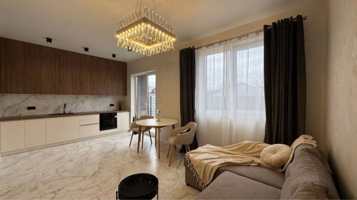 Таунхаус з ремонтом у центрі Гостомеля - фото 1