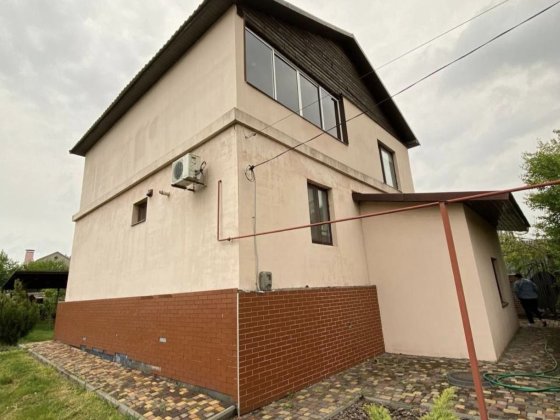 Двухповерховий дім 213 кВ.м. Романково Каменское