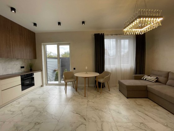 Продаж 1 пов. таунхауса з ділянкою в центрі Гостомеля Гостомель