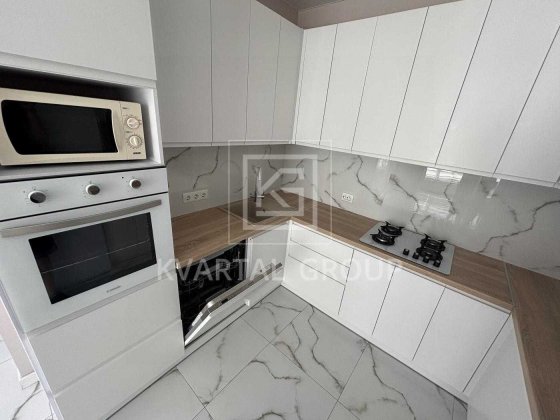 БЕЗ КОМІСІЇ! Світлий ТаунХаус з ремонтом. Три поверхи. ГАЗ Гостомель