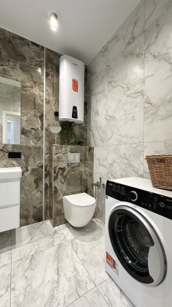 Таунхаус у центрі по ціні квартири з ремонтом! - фото 1