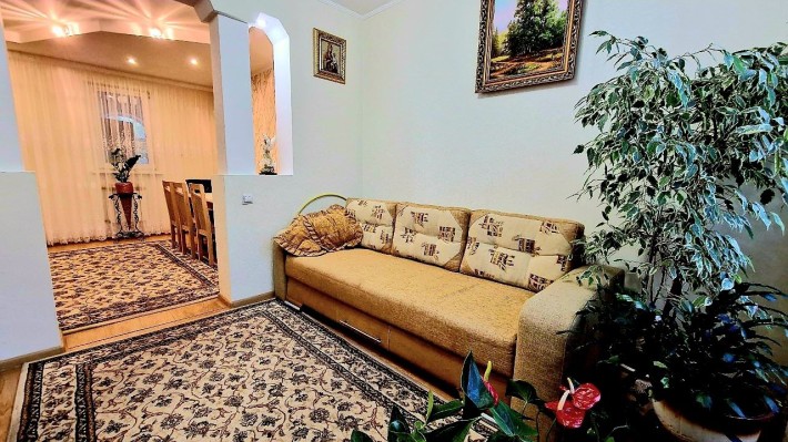 Доглянутий будинок  в ближньому центрі! - фото 1