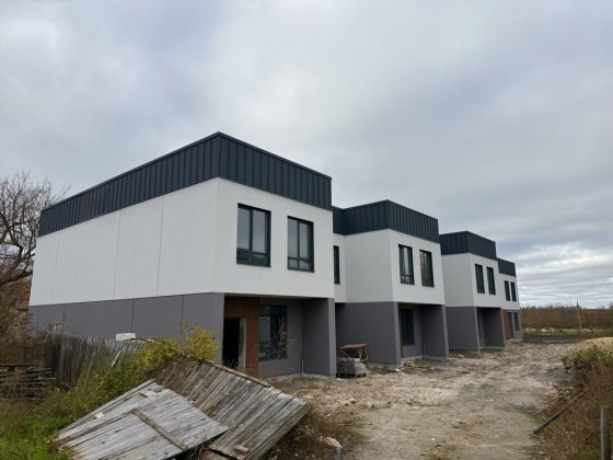 Нові Таунхауси Центр Гостомеля. Центральні комунікації Гостомель