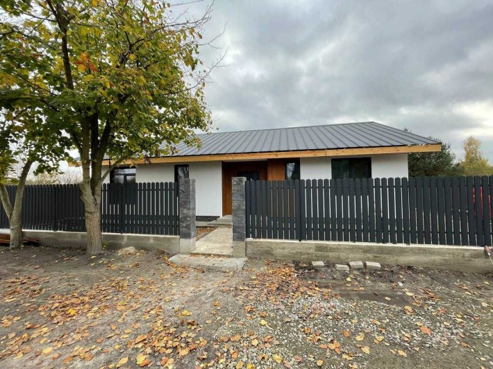 Будинок 107 м² з терасою і ділянкою 10 соток | Камін | - фото 1