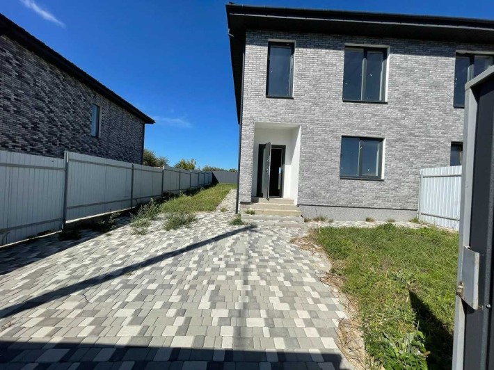 Сучасний дуплекс 110 м² з максимальним наповненням та власною ділянкою - фото 1