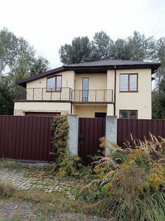 Будинок з новим ремонтом ніхто не жив! 250м2, 6 соток є камін, гараж! - фото 1