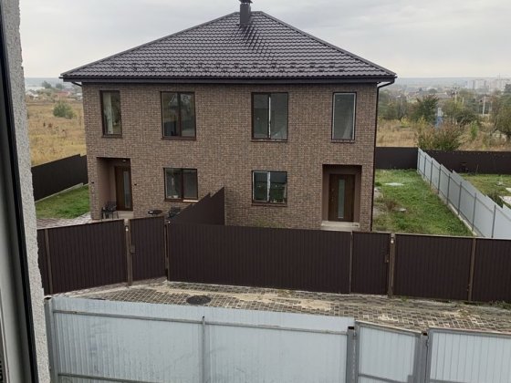 Продається дуплекс з якісним наповненням у Гостомелі. Є розтермінуваня Гостомель