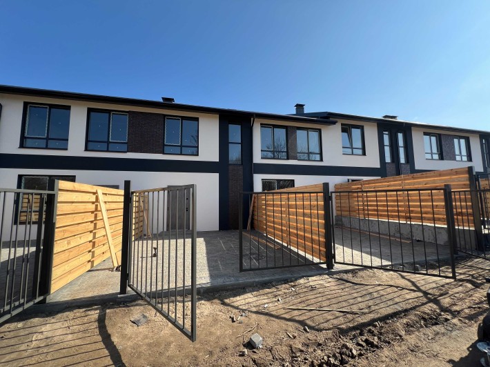 Готовий будинок (таун) з ГАЗом - як альтернатива 2к квартирі - фото 1