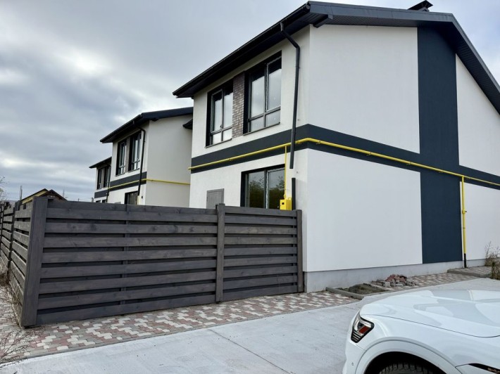 Нові Таунхауси по вуоиці Леонтовича. Газове опалення - фото 1