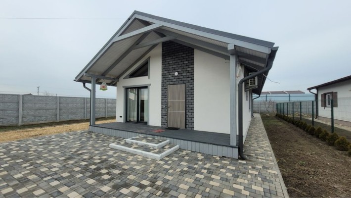 Нове Бугово, новий будинок - фото 1