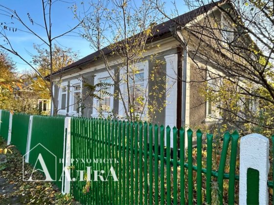 Продам будинок — ідеальний варіант для проживання двох сімей! Каменец-Подольский