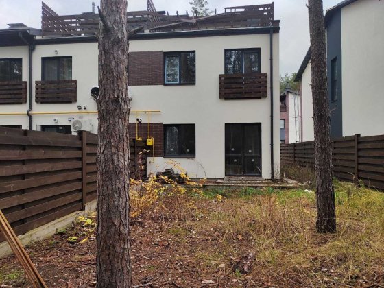 Продаж таунхаусу в Гостомелі біля лісу 120 кв/м на ділянці 2,5 сотки Гостомель