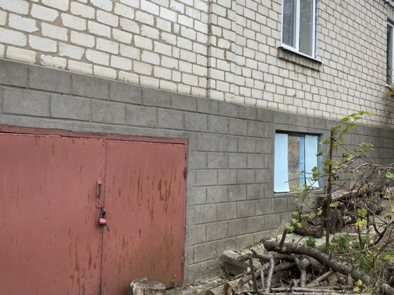 Продаю або міняю пів будинку на квартиру Канів