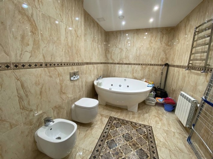 Авторський будинок, збудований по індивідуальному проекту! ID 181 - фото 1