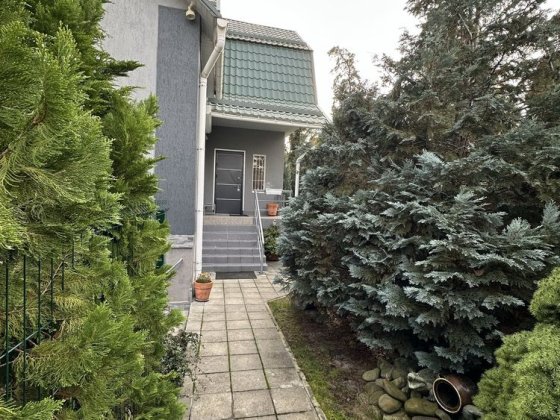 Продаж чудового будинку 298 кв.м в сел. Гостомель на 4 сот Гостомель