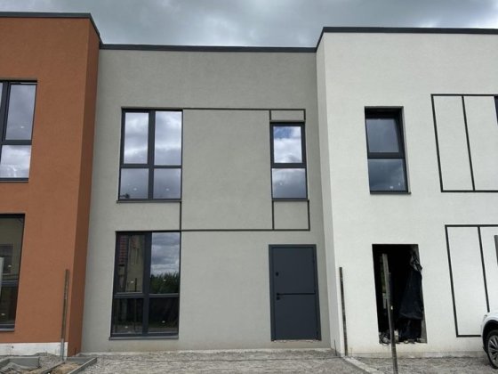 Продам таун! Газ! Передній і задній двір! 104м2! Гостомель