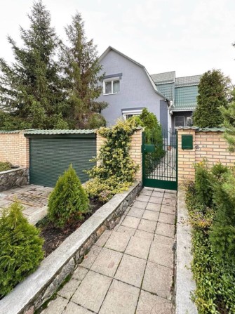 Затишний будинок 20 км від столиці у Гостомелі. - фото 1