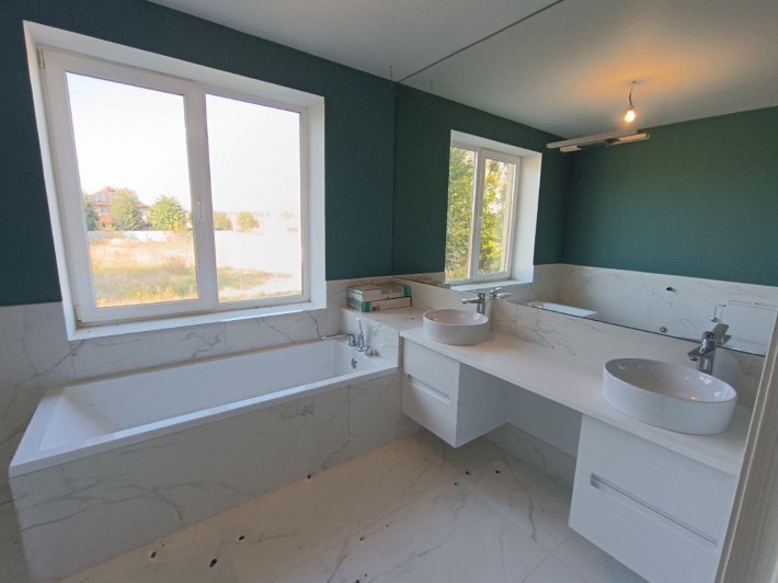 Продам Новий Будинок з ремонтом, Гостомель 250м2, 6 соток . 2% оф - фото 1