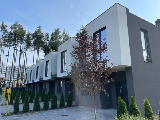 Чудовий таунхаус у затишній частині Бучі Гостомель