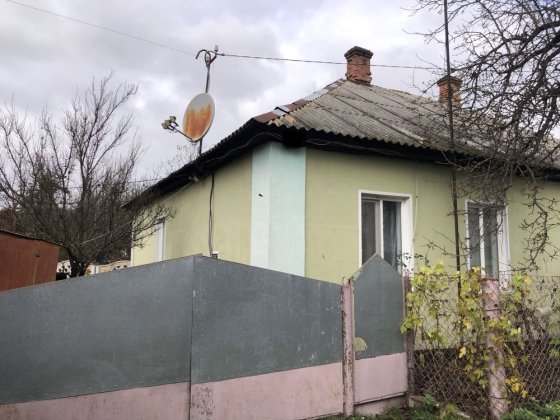 Продається половина будинку біля ЖД вокзалу Коростень