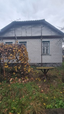 Продається будинок в районі міської лікарні - фото 1