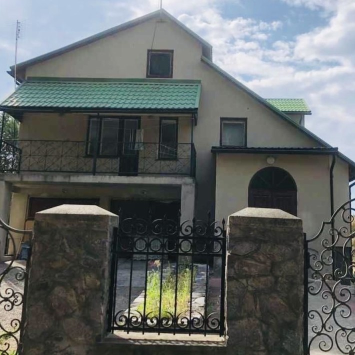 Продам затишний будинок у Лубнах - фото 1