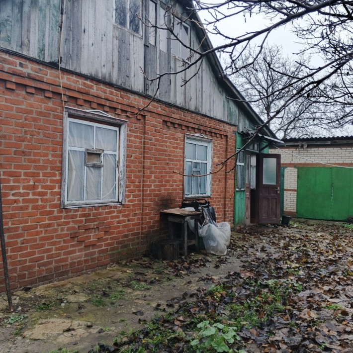 Продаю уютный и очень теплый дом в живописном р-не г Мерефа - фото 1