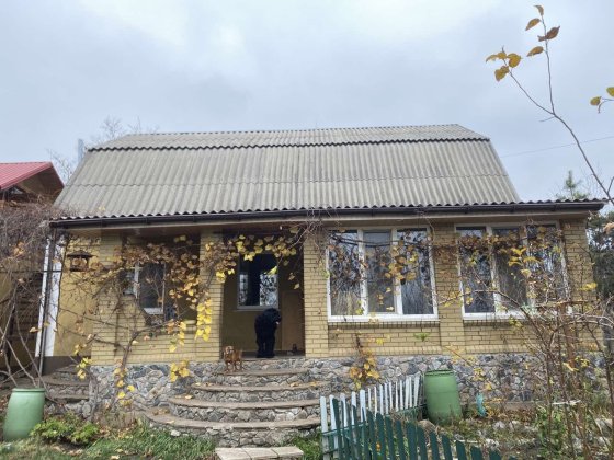 Продається житловий 2поверховий котедж в Мерефі. Розглянемо Сертифікат Мерефа