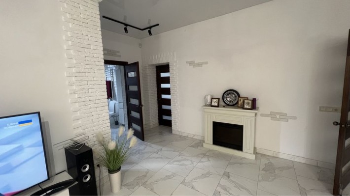 Нова «американка» з панорамою на місто - фото 1