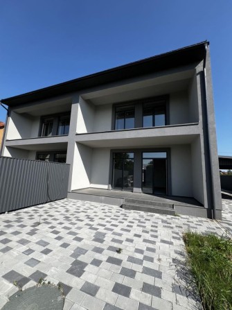 Продаю котедж в мукачево ( павшино) - фото 1