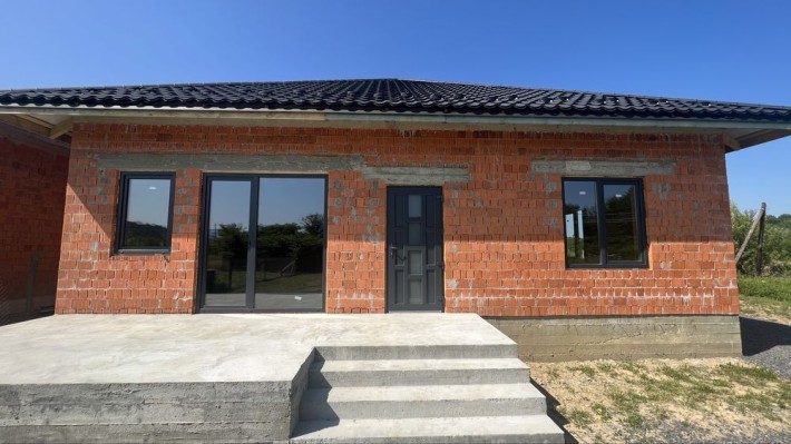 Недобудова в Мукачево «американка» - фото 1