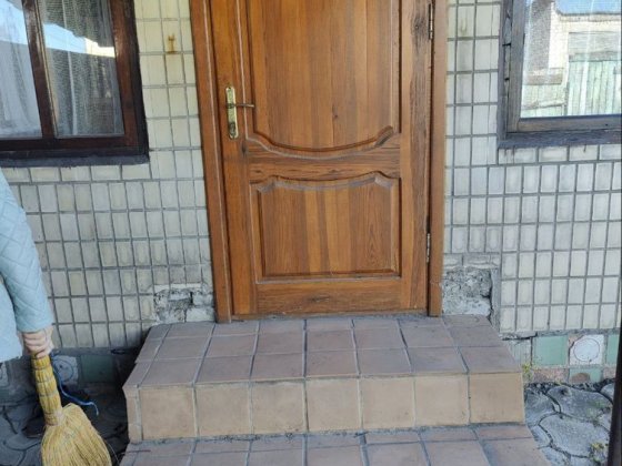 Частина будинку з ділянкою Олени Пчілки 38/2 Звягель