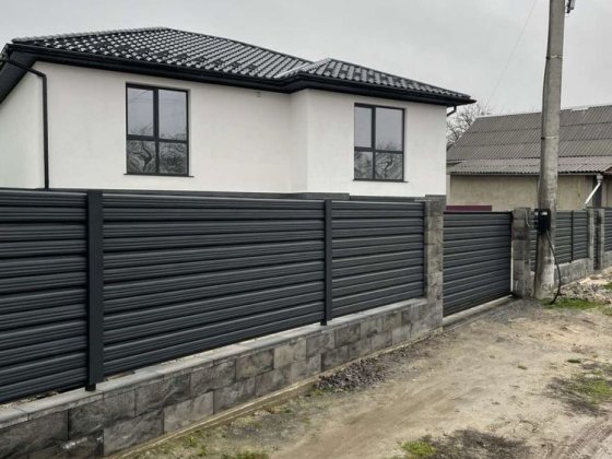 Продам новий будинок Звягель