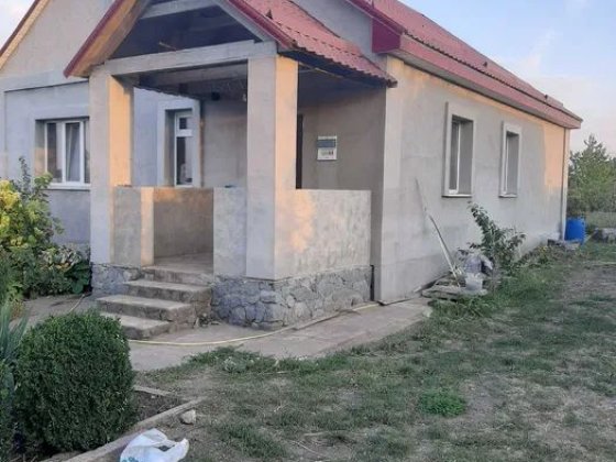 Продам будинок 100 м2 з монсардою в с.Новому. Новое