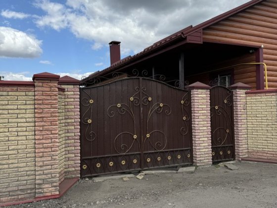 Продам дом Сельмаг Павлоград