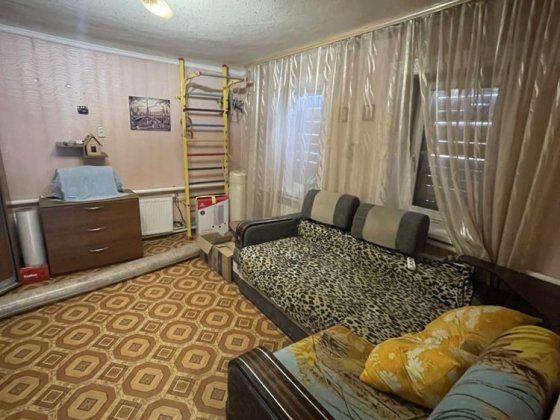 Продаж будинку в Центрі міста ,з косметичним ремонтом ! Слов'янськ