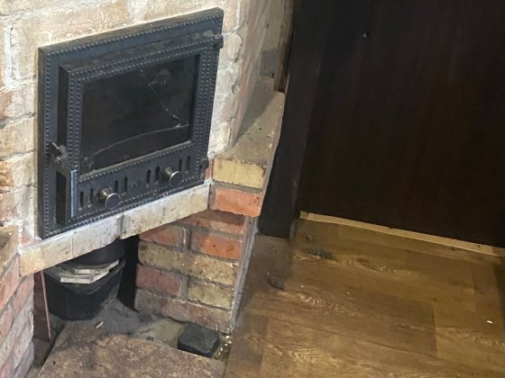 Продам невеликий будинок із зручностями, двома видами опалення Смела