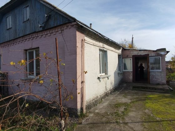Продається 1/2 будинку. м-рн. Журавлівка Фастов