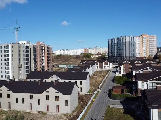 Продаж 2 поверхового таунхауса з ділянкою 50 кв м Хмельницкий