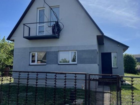 Комфортний компактний будинок на продаж