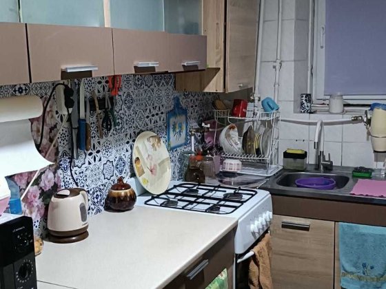 Продам добротную половину  дома в центре Чугуева Чугуїв