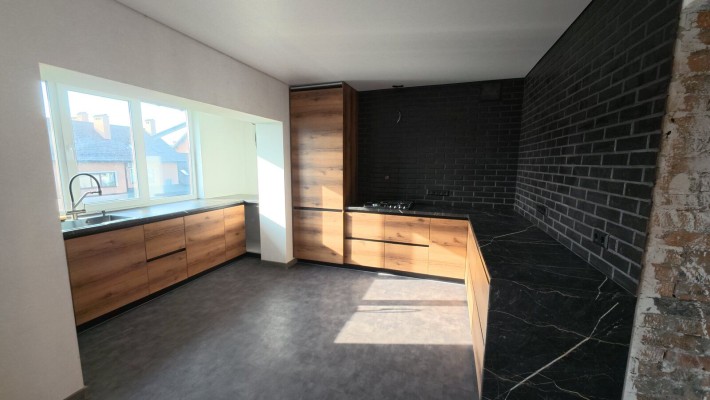 Світлий будинок з теплою підлогою та каміном 40342 - фото 1