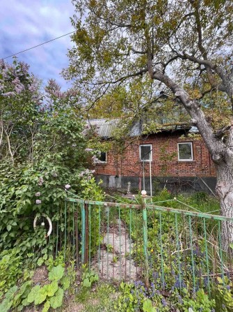 Будинок з комунікаціями та міською пропискою - фото 1