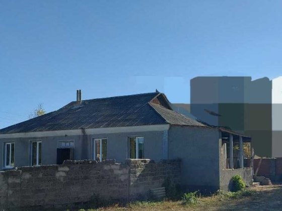 Продам в Чугуеве дом общ.пл. 140,8 кв.м Чугуев