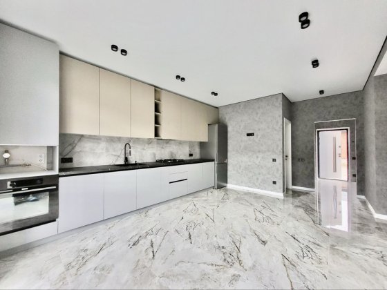 Продаж одноповерхового таунхауса з ремонтом Агрономичное