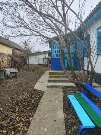 Хата, є вода в дворі, газ, город - фото 1